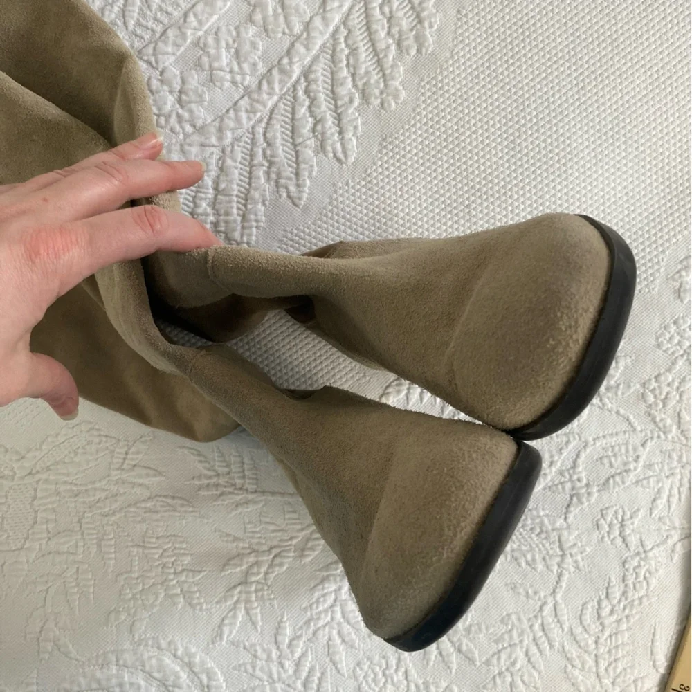 Lucky Brand Calypso Tall Boots Women 8M Suede Leather Beige Minimalist Old Money